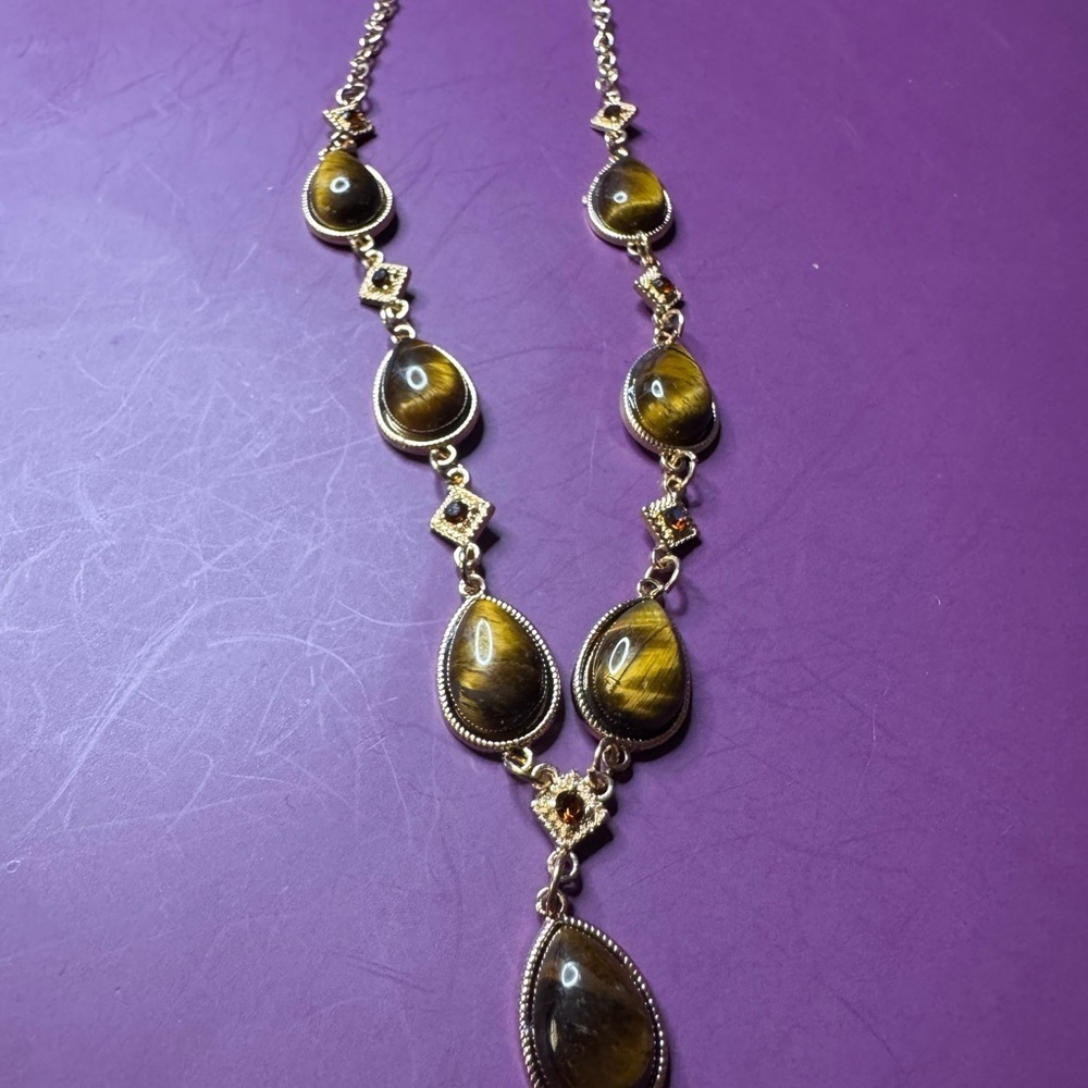 Yellow Tiger's Eye and Brown Austrian Crystal Necklace 20 Inches. New in box. - Picture 6 of 7